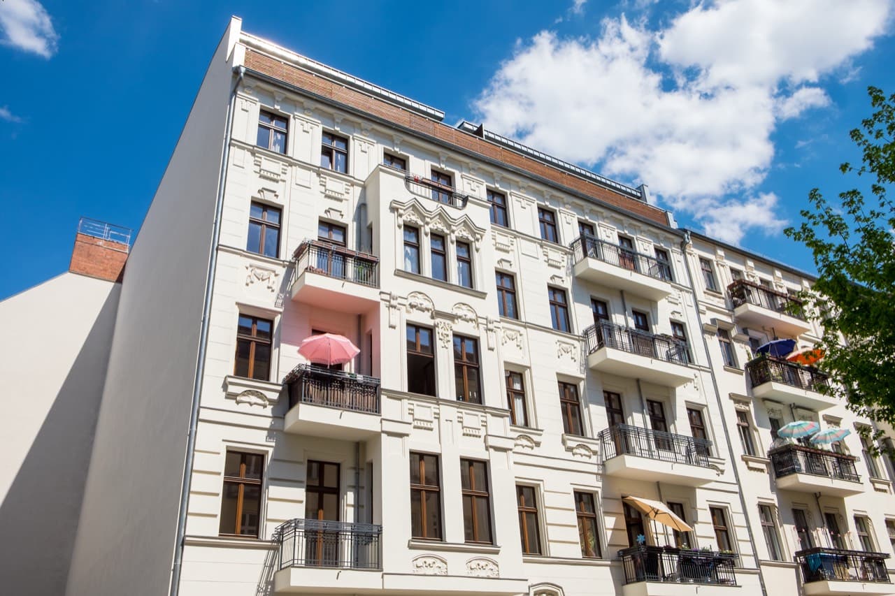 Wohn- und Geschäftshaus mit ca. 1055 qm vermietbarer Fläche verkauft an eine Berliner Immobiliengesellschaft
